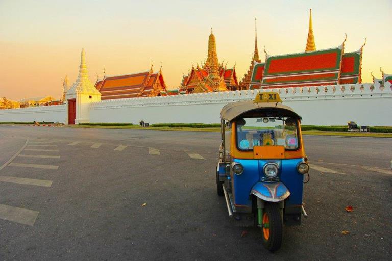 Travel to Thailand from UK, try tuktuk