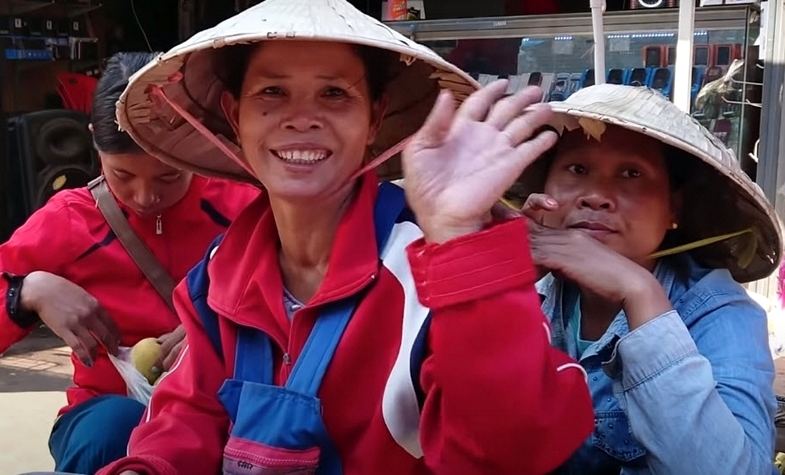 Laos responsible travel tips