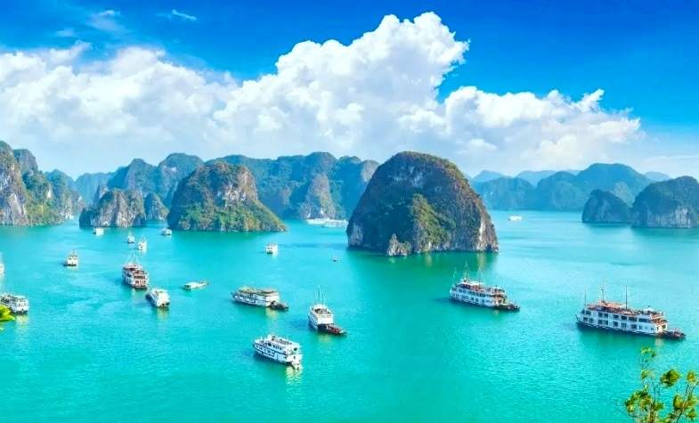Lan Ha Bay is a must-visit place in Southeast Asia (US Magazine)