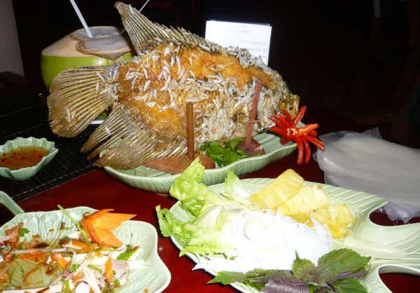 Vietnam Culinary Packages offer you enjoy all the real Vietnam’s local food!