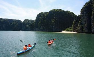 Ha Long, Vietnam