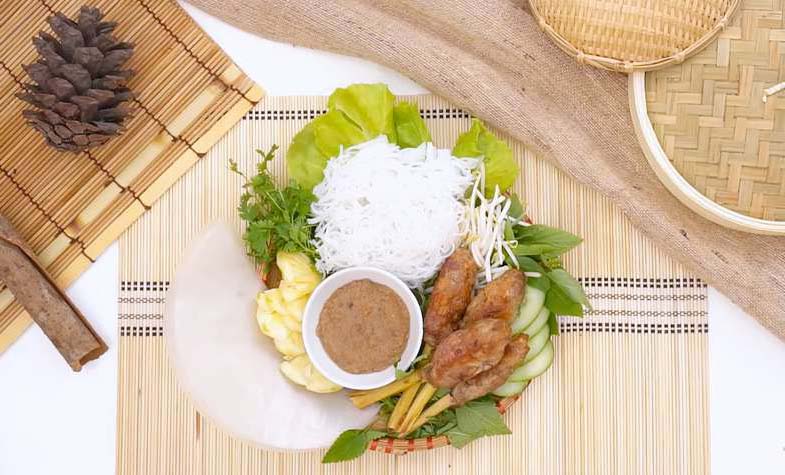 Vietnam Hue, Hue cusine, Best Hue food, Nem Luij Hue, Vietnam Travel Guide, Hue travel guide, Hue Lemongrass Skewers