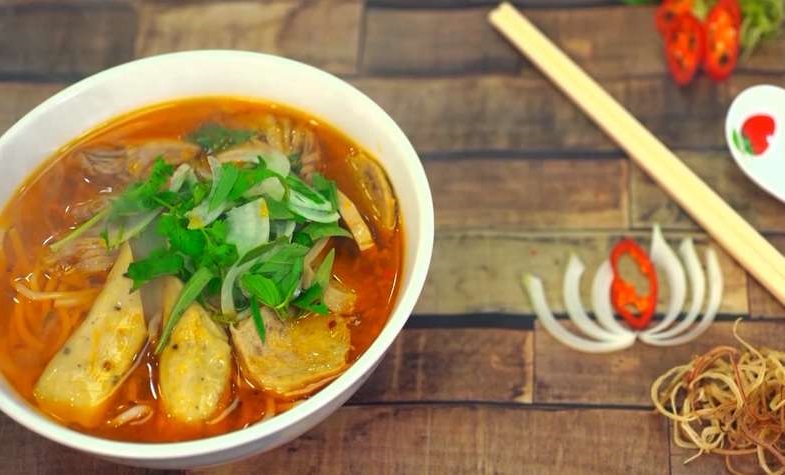 Vietnam, Hue, Bun bo Hue, Hue cuisine, Best Hue food, Vietnam Travel Guide, Hue Travel Guide, Hue Beef Noodle Soup