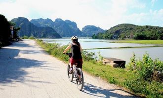Cycling Ninh Binh, vietnam