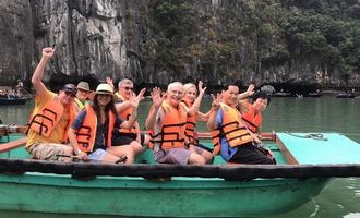 boat rowing, halong bay, vietnam