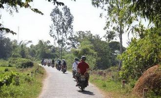 Motorbike ride tour in vietnam, Hue, Vietnam travel