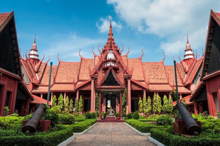 red is main color of Cambodia national museum