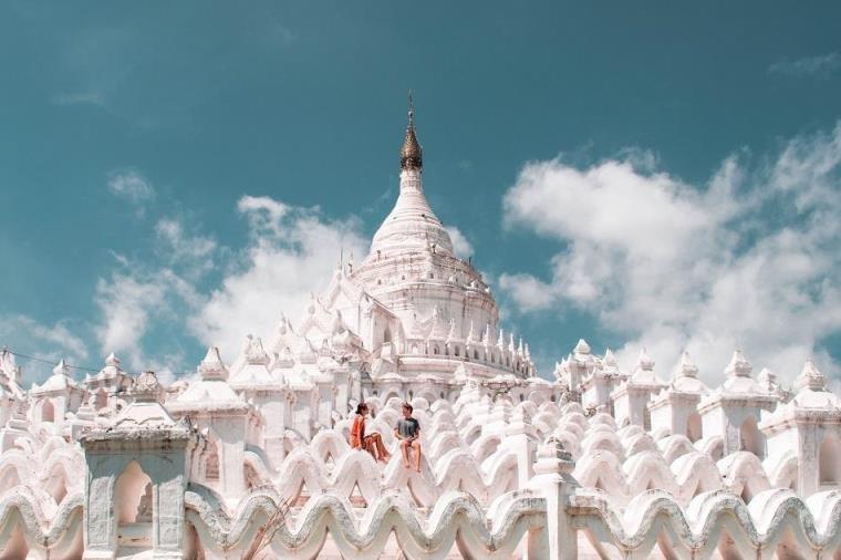 the flawless white of Mahamuni temple