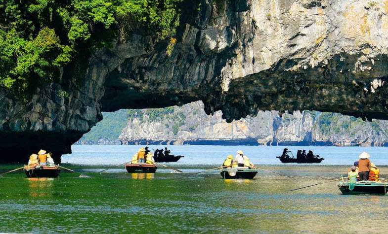 Discover a mysterious world through Halong Bay Caves!