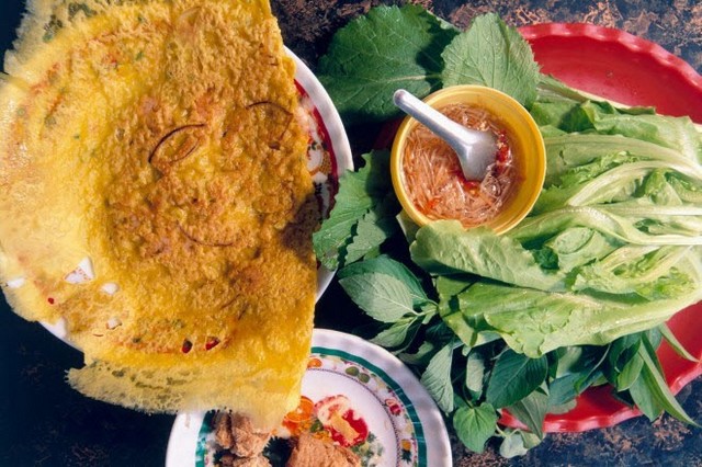 vietnamese pan cake - banh xeo