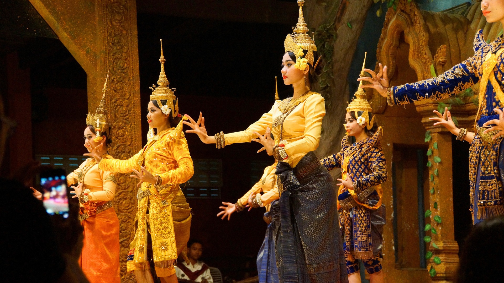 Apsara Dance: The Enchanting Art of Khmer Culture