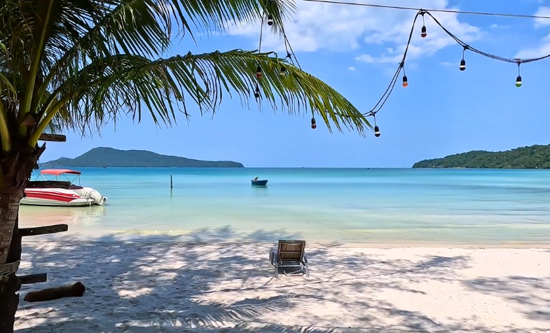 Beach entertainment in Sihanoukville