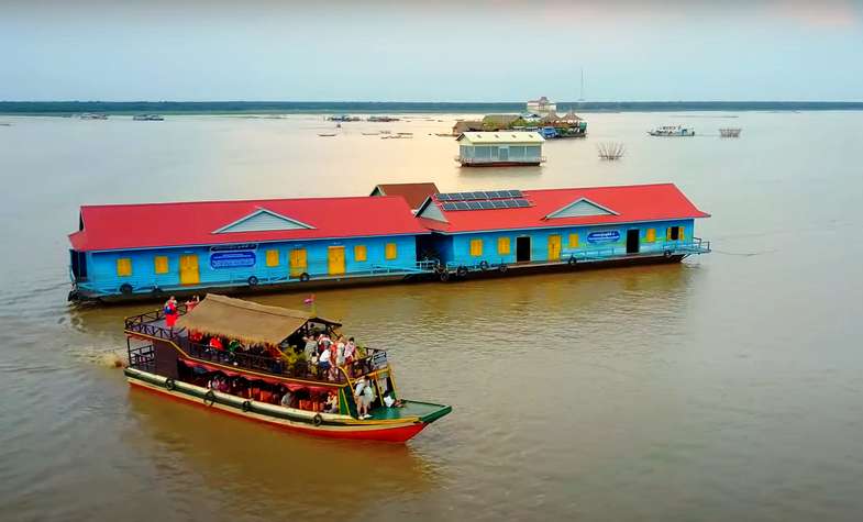 Chong Khneas Floating Village - Cambodia