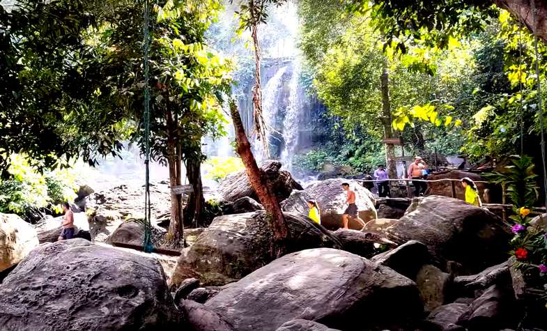 Phnom Kulen waterfall