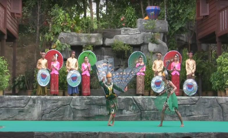 Experience Cambodian Cultural Village