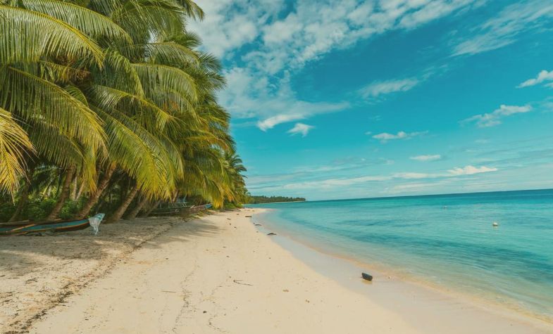 How to get to the Derawan Islands