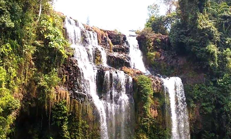 Tad Yuang Waterfall-1