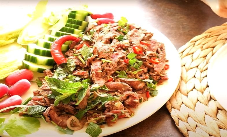 The features of Lao cuisine.