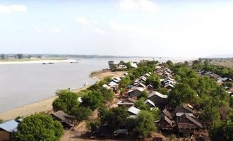 Irrawddy river cruise, myanmar