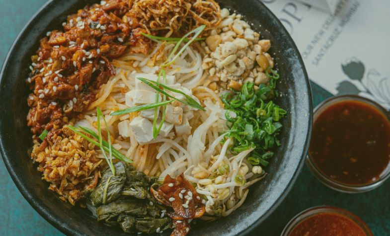 delicious food in Myanmar