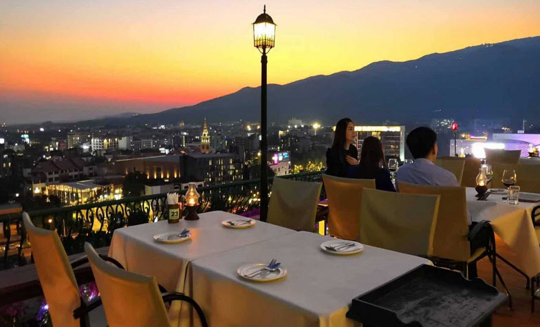 Best places to visit in Thailand for couples, dinner in Chiang Mai