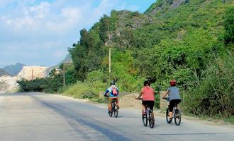 mountain cycing vietnam