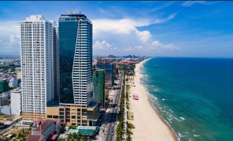 Da nang beach, da nang tour, Vietnam