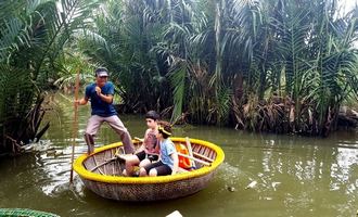 family travel, vietnam