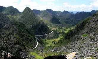 Dong Van stone plateau to become national tourism complex