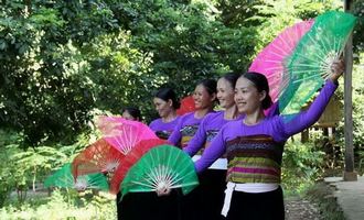 Mai Chau Hoa Binh tour form Hanoi Vietnam