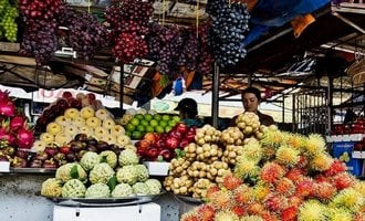 Discover floating market Vietnam