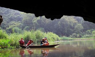 Boat rowing in Trang An, Ninh Binh