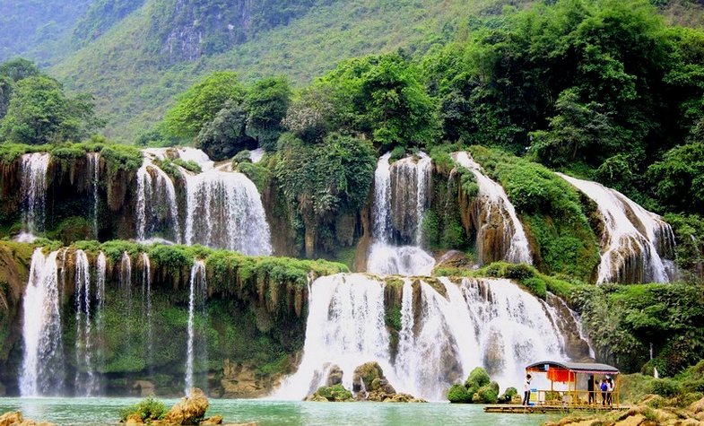 Ban Gioc Waterfalls Cao Bang Vietnam