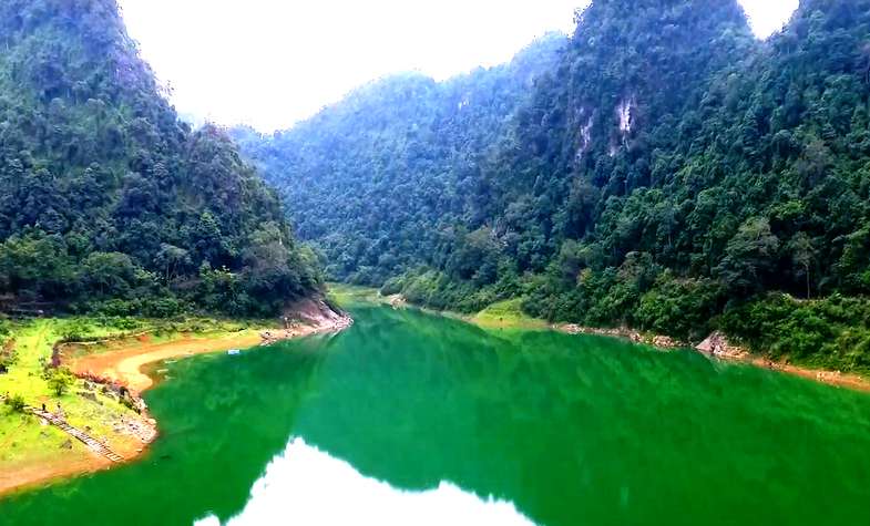 Thang Hen Lake Cao Bang Vietnam