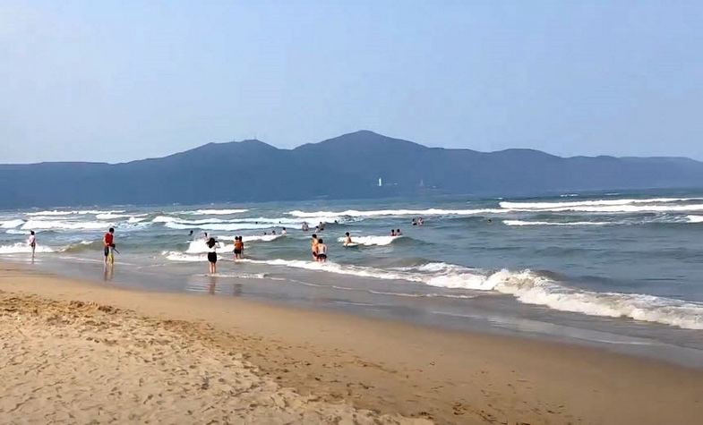 How to travel from Hanoi to Da Nang City?