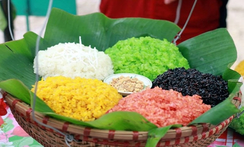 Ha Giang travel guide: enjoy five-color sticky rice