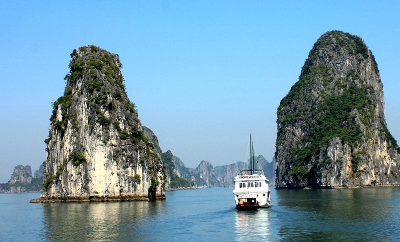 Ho Chi Minh City to Ha Long Bay Route: Journey from South to North