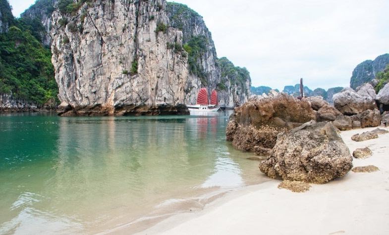 Best time to visit Halong bay: Planning your perfect trip