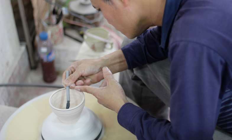 Overview of Bat Trang Pottery Village