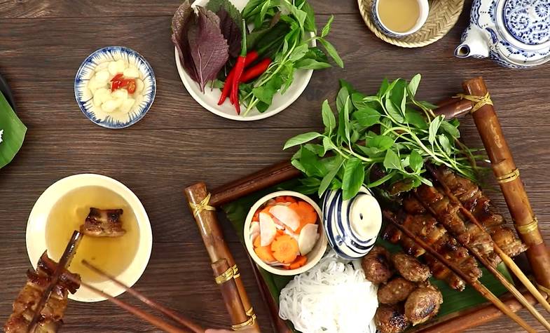 Opt for a Hanoi Food Tasting Tour