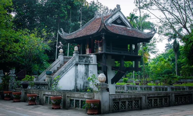 one pillar pagoda hanoi