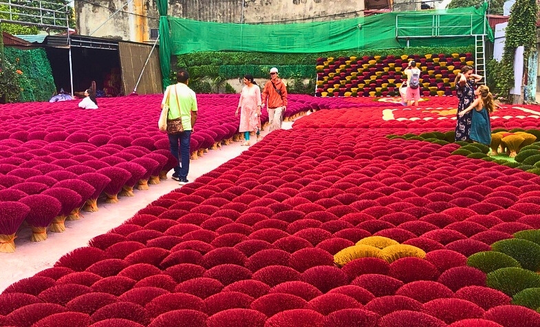 Vietnamese incense village