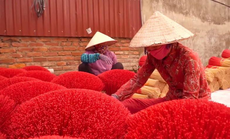Hanoi traditional incense village