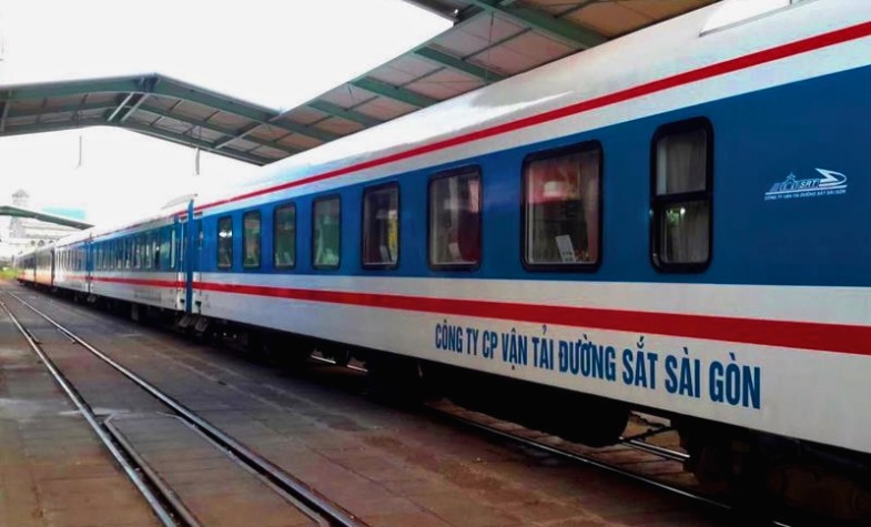 From Hanoi to Halong Bay by train