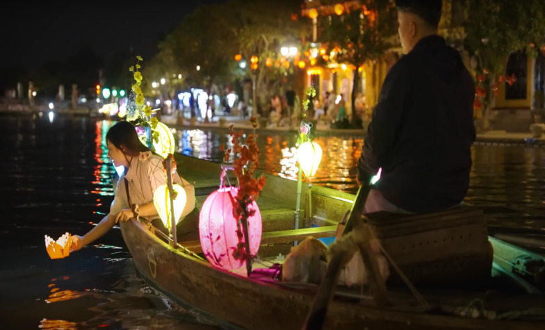 What's the climate like in Vietnam throughout August?
