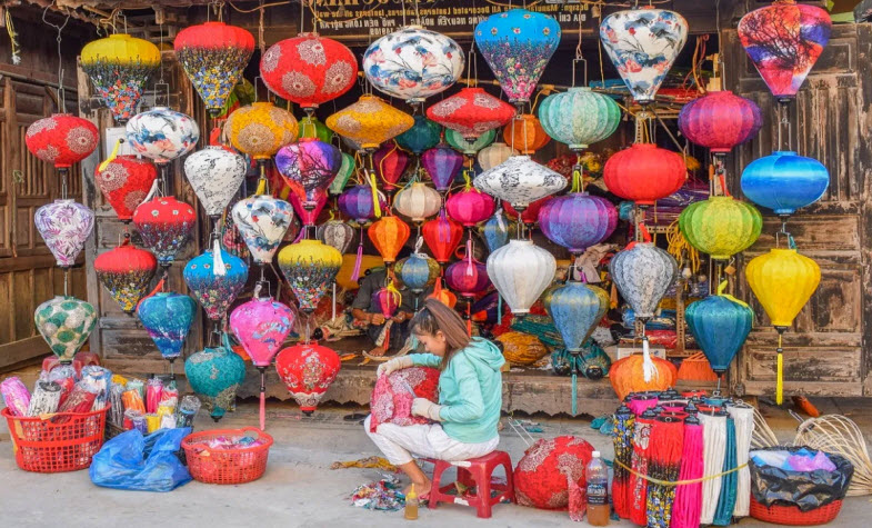 The coloful Hoi An lanterns