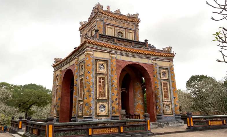 Vietnam Hue, Vietnam travel guide, Hue travel guide,Tu Duc Tomb, Hue