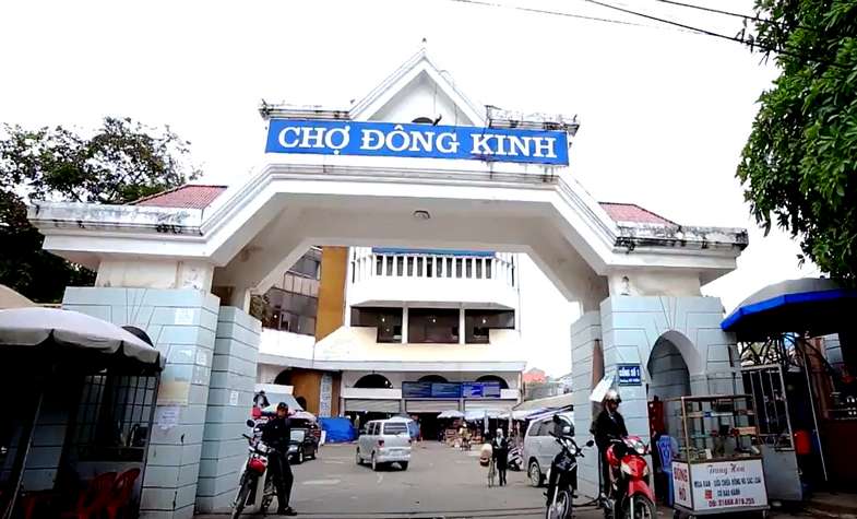 Dong Kinh Market