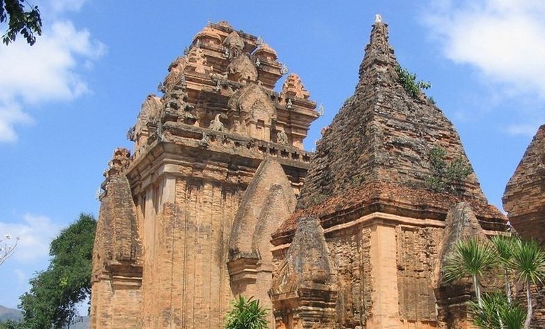 Ponagar Tower in Nha Trang