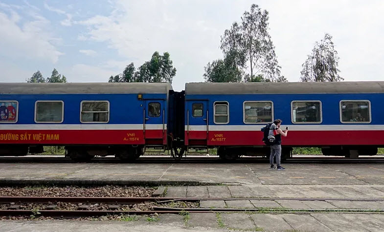 From Ho Chi Minh to Halong Bay by train